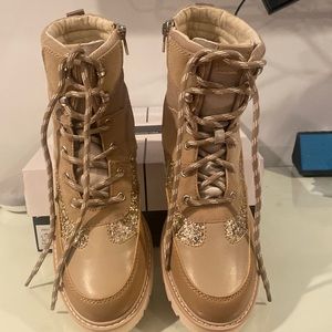 Brand new ladies boots by dolce vita